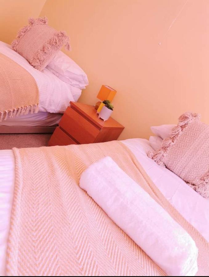 Glan-Yr-Afon Cottage Two Bedrooms Sennybridge Ngoại thất bức ảnh